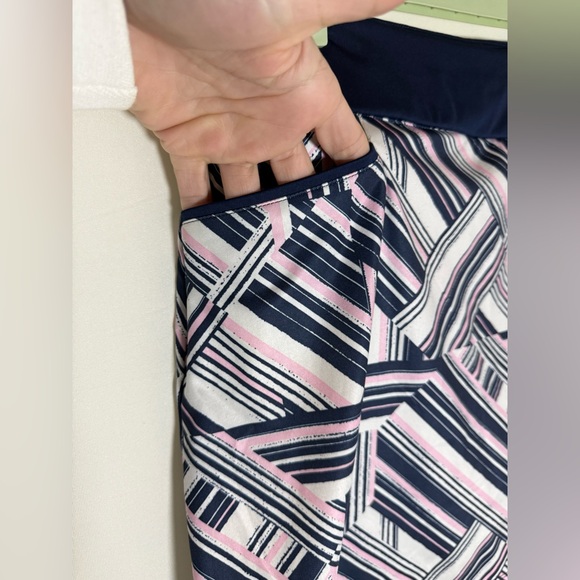 Adidas athletic skort • Women’s size SL - Picture 3 of 8